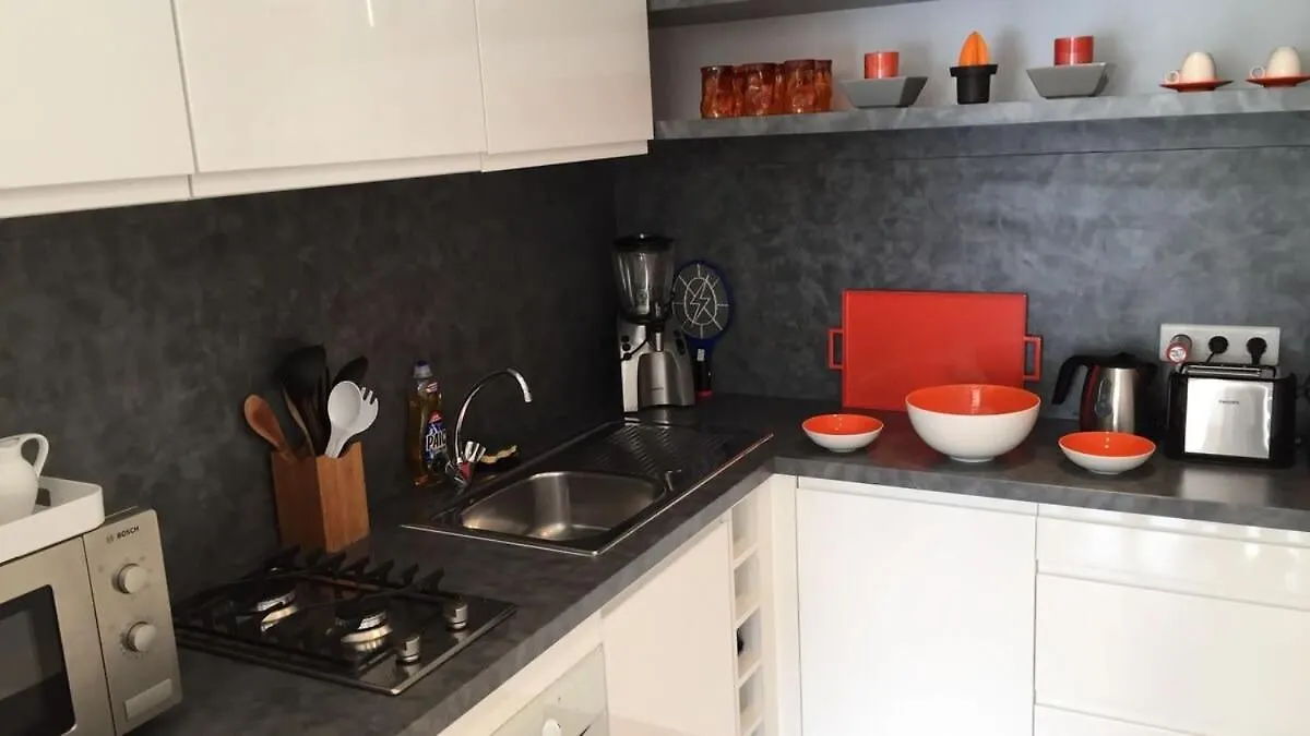Charming Bay Villa Offers Magnificent Sunsets Gustavia