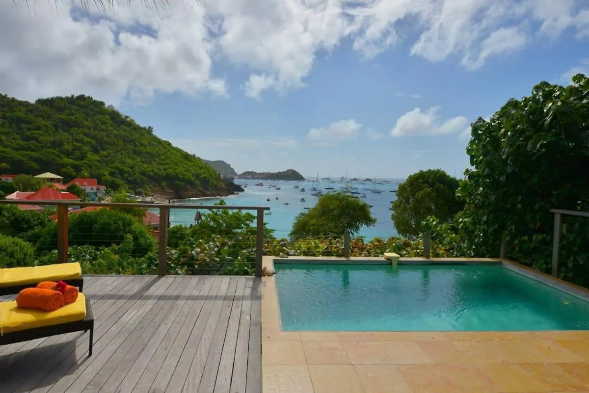 Charming Bay Villa Offers Magnificent Sunsets Gustavia